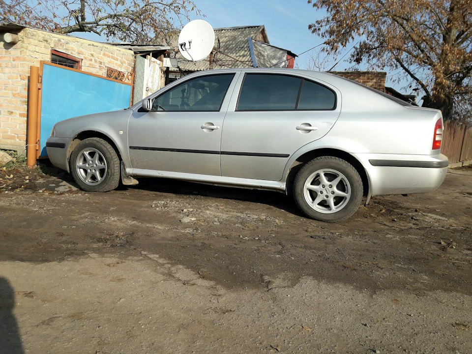 Титан диски на машині