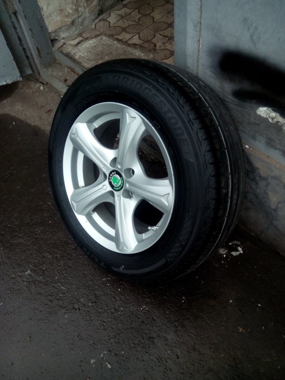 Обул Bridgestone Turanza 001 2