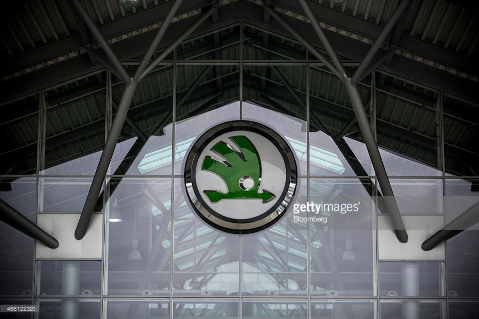 Нова емблема SKODA - вініл 2