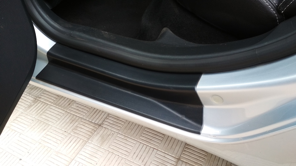 Пластикові накладки на пороги Skoda Octavia A5 4