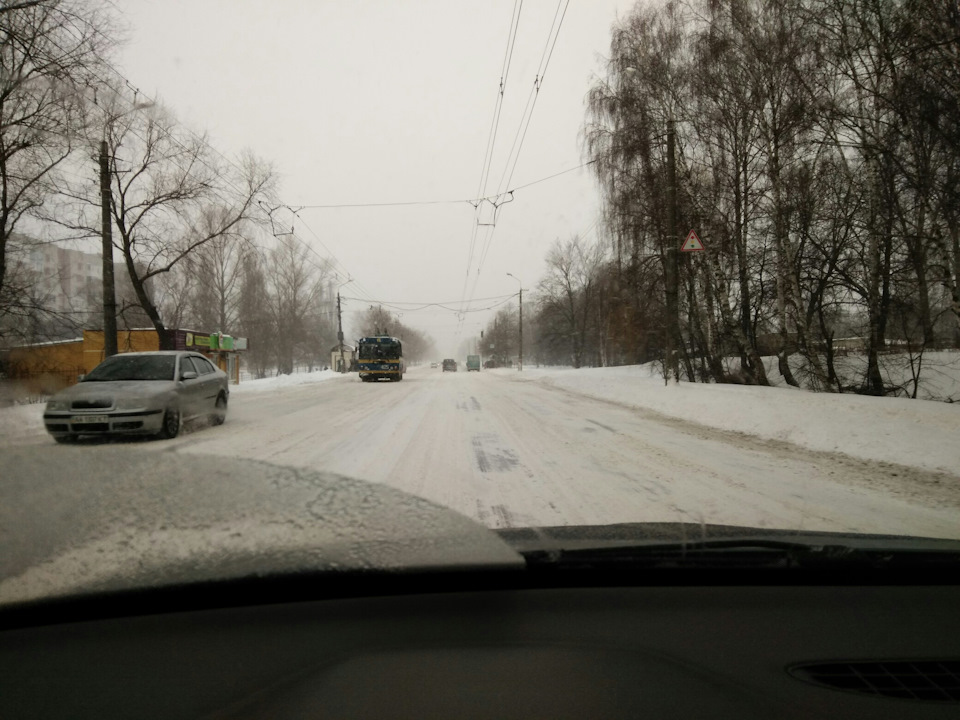 Перше березня, зими Вам у стрічку, у нас вона не закінчується 2