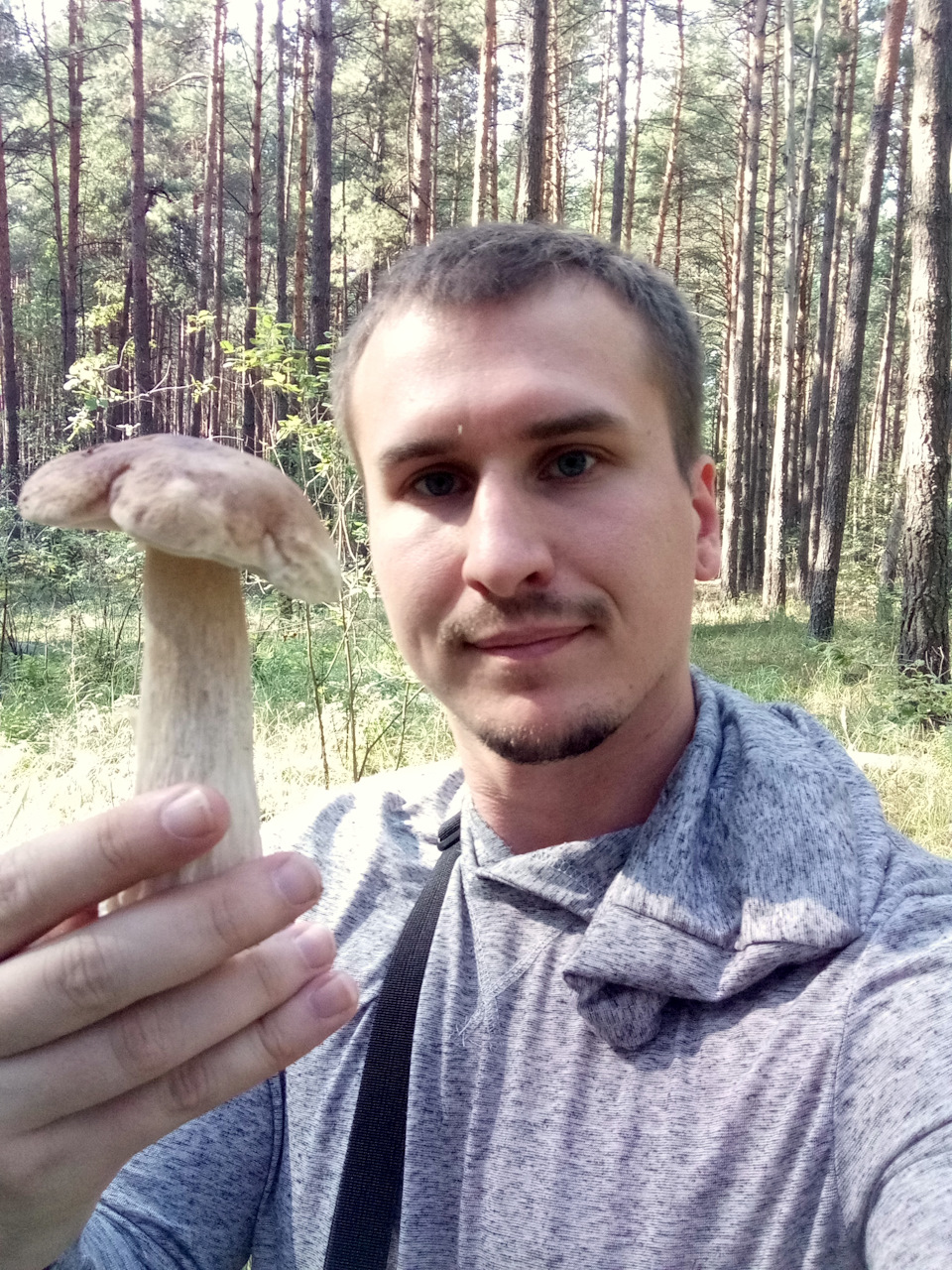 Теч антифризу, з боку водія. Не вирішено, але грибалка вдалася! 2