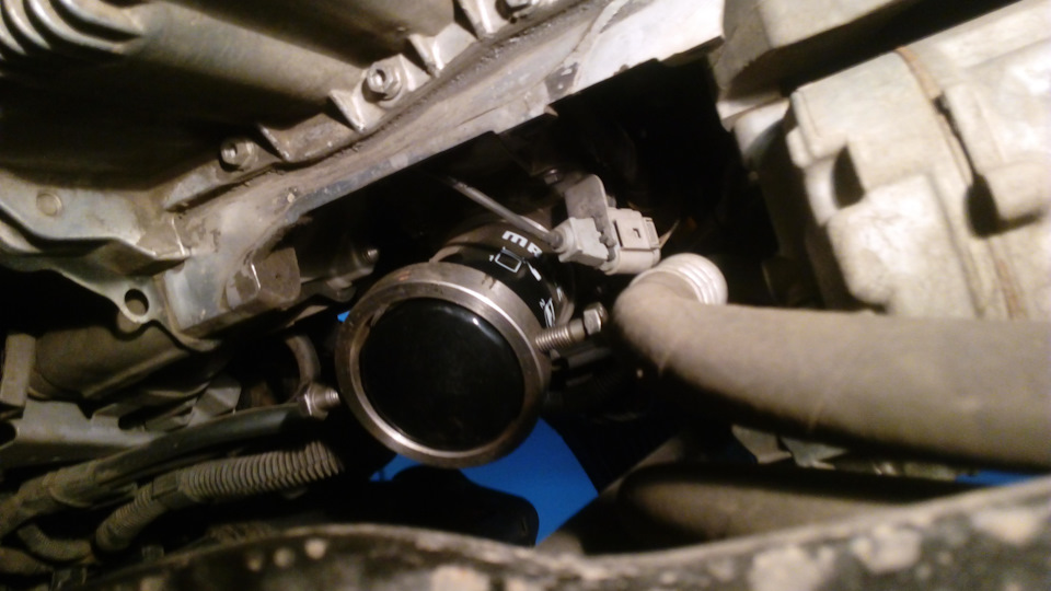 Заміна мастила Motul 8100 X-cess 5W40 ws Denckermann A210022 4