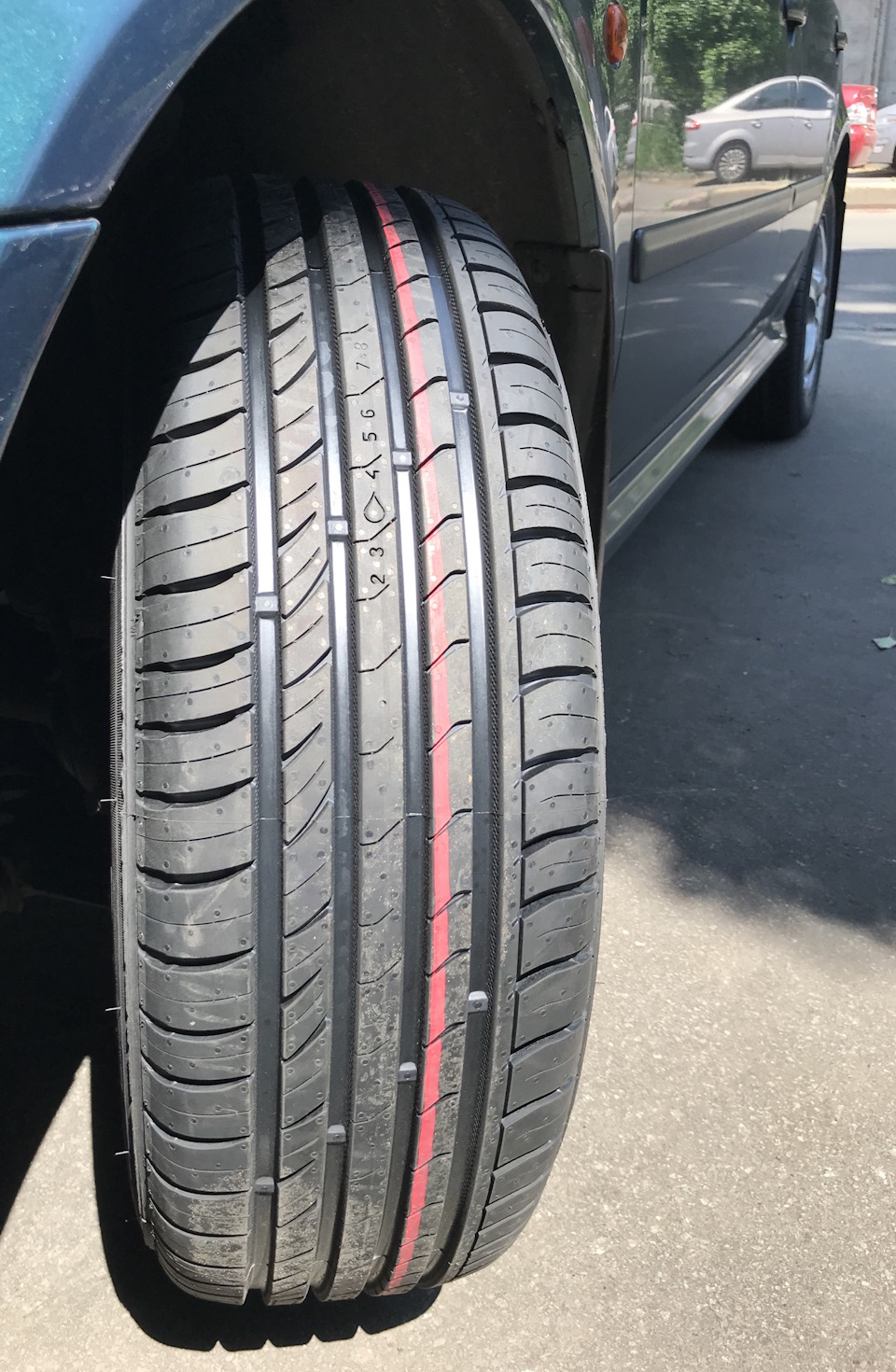 Нові кросівки Nokian Nordman SX2 195/65/R15 4
