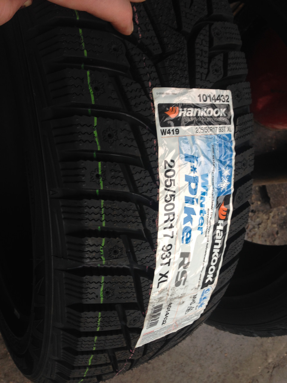 Зима літо два валети, та простить мене Hankook 1