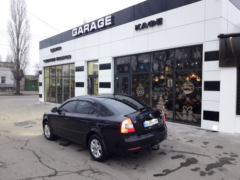 Всякі дрібниці.(відро для сміття, мийка коханої, пахучка, лопата автомобільна) 1