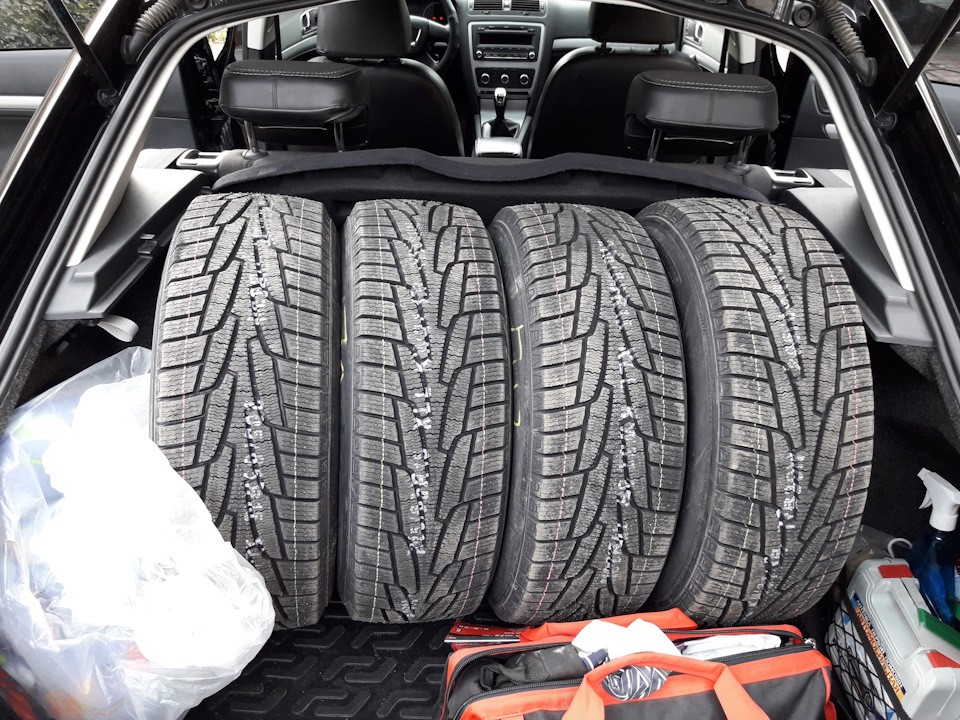 Зима на Kumho I`ZEN KW31 205/65 R15 99R 4