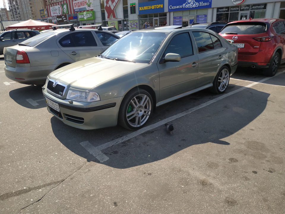 Диски Seat Leon Cupra R18 1