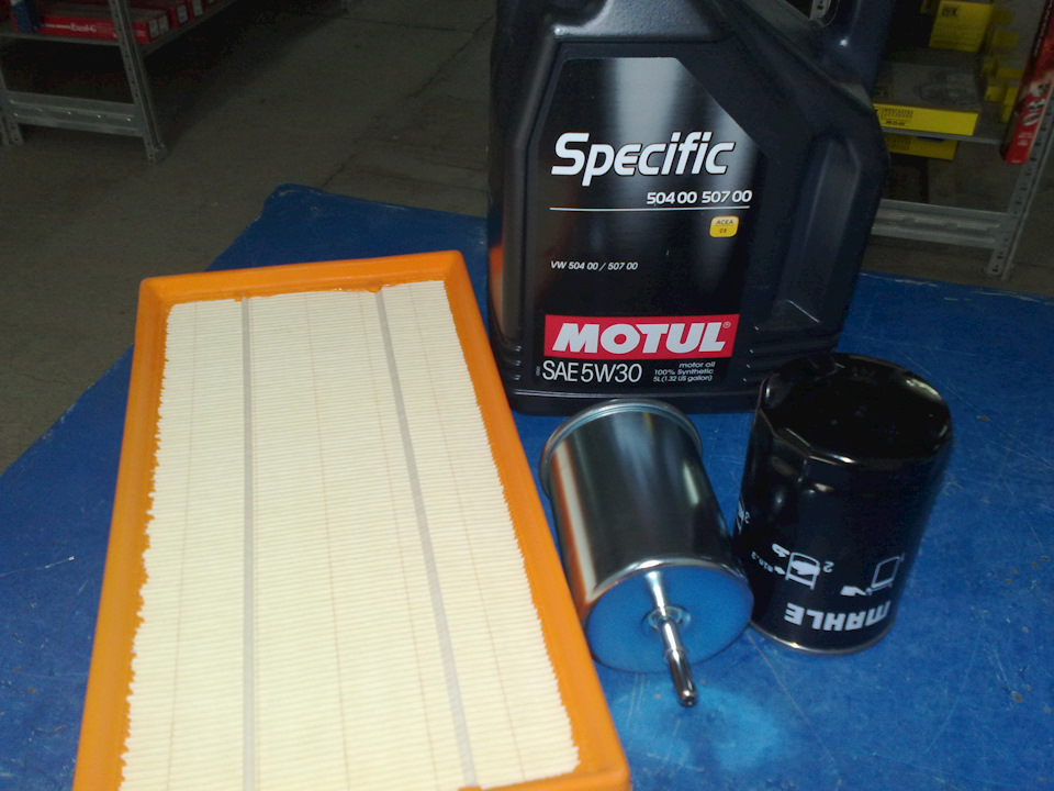 Заміна моторного масла MOTUL SPECIFIC та фільтрів MAHLE-KNEHT 2