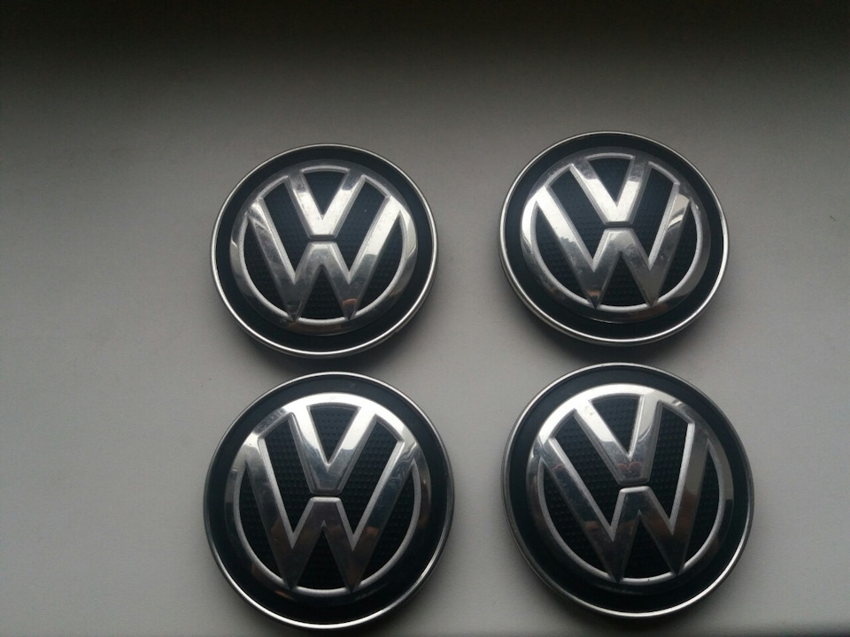 Продам ковпачки VW Golf GTi 1