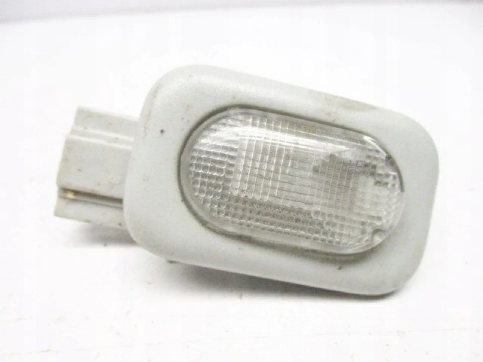 Підсвічування салону задніх пасажирів 💡