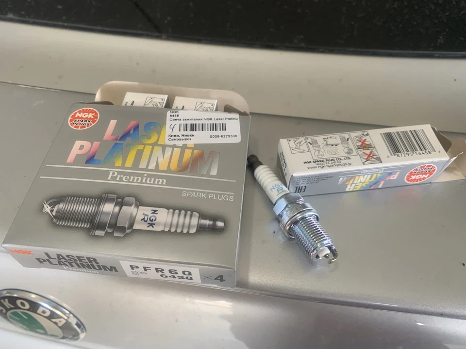 Заміна свічок на PFR6Q NGK Laser Platinum 6458