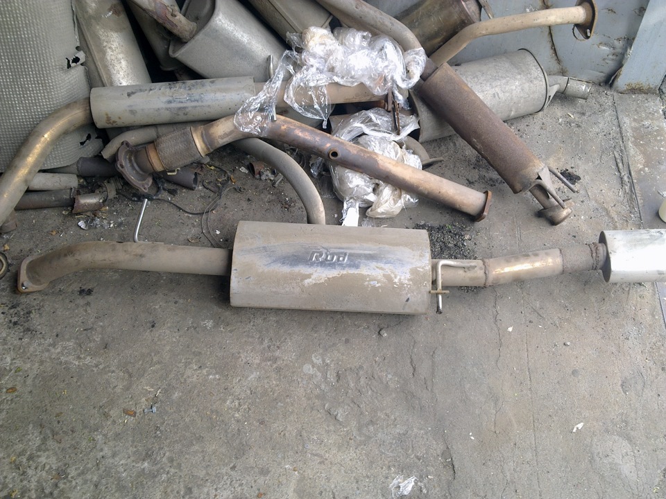 Rud Exhaust 1