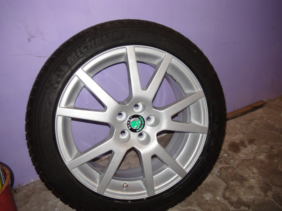 Спайдер R17 & MICHELIN PS3 5