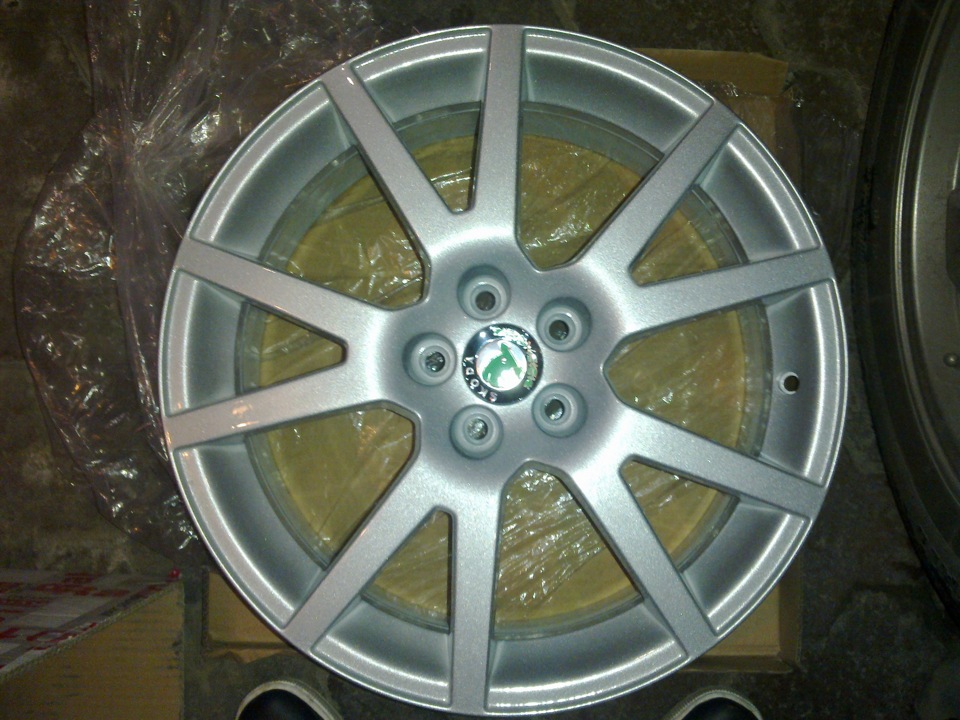 Спайдер R17 & MICHELIN PS3 1