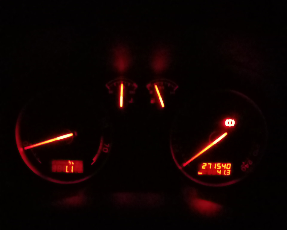 Пересвіт салону та інверсія екранів блоку Audi стайл. 5