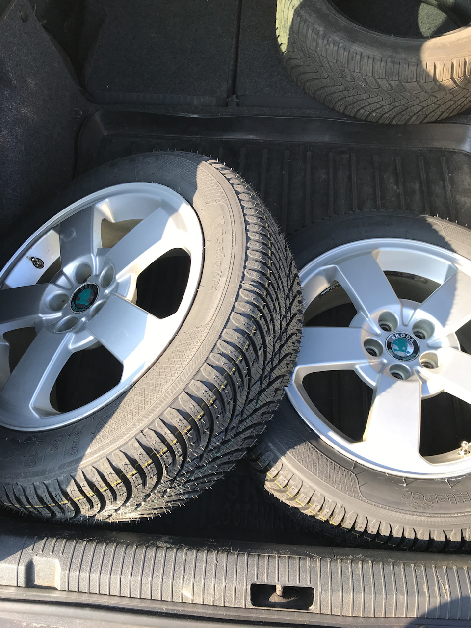 Зимові шини Kleber Krisalp HP3 205/55 R16 2