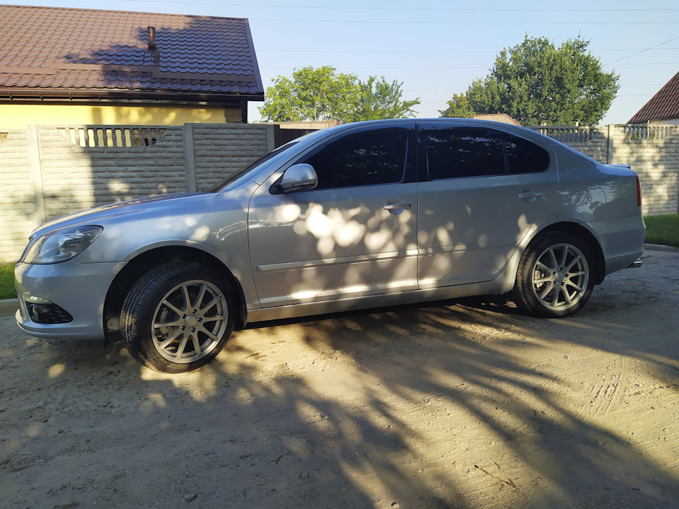 Диски Dezent TI R17 2