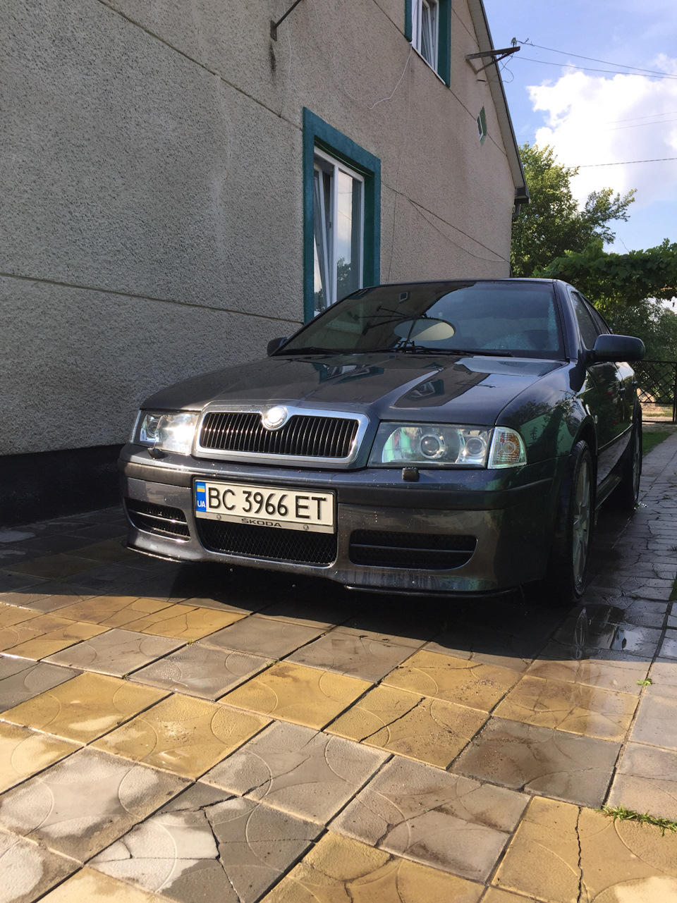 Поставивши бампер Rs 3