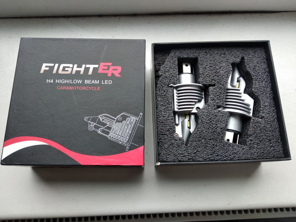 Встановлення ламп FightER H4 + підсвічування плафона салону. 1