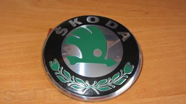 Заміна логотипу Skoda 1