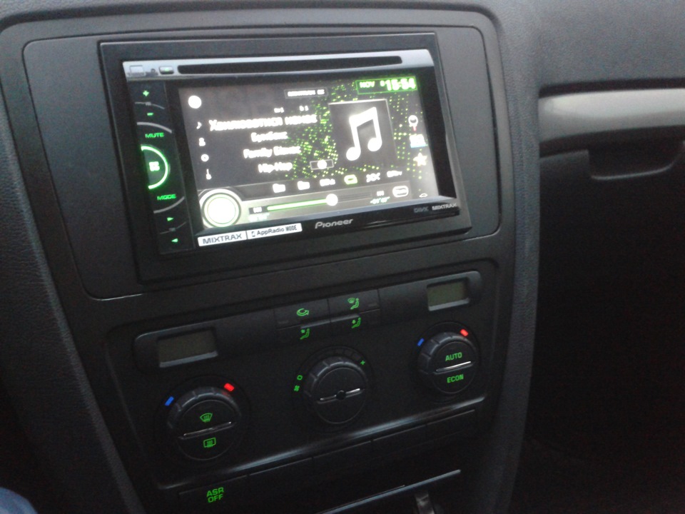 Магнітол Pioneer AVH-X1600DVD 1