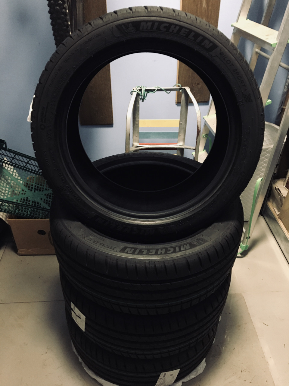 Шини Michelin Pilot Sport 4 225/45 R17 94Y XL 3
