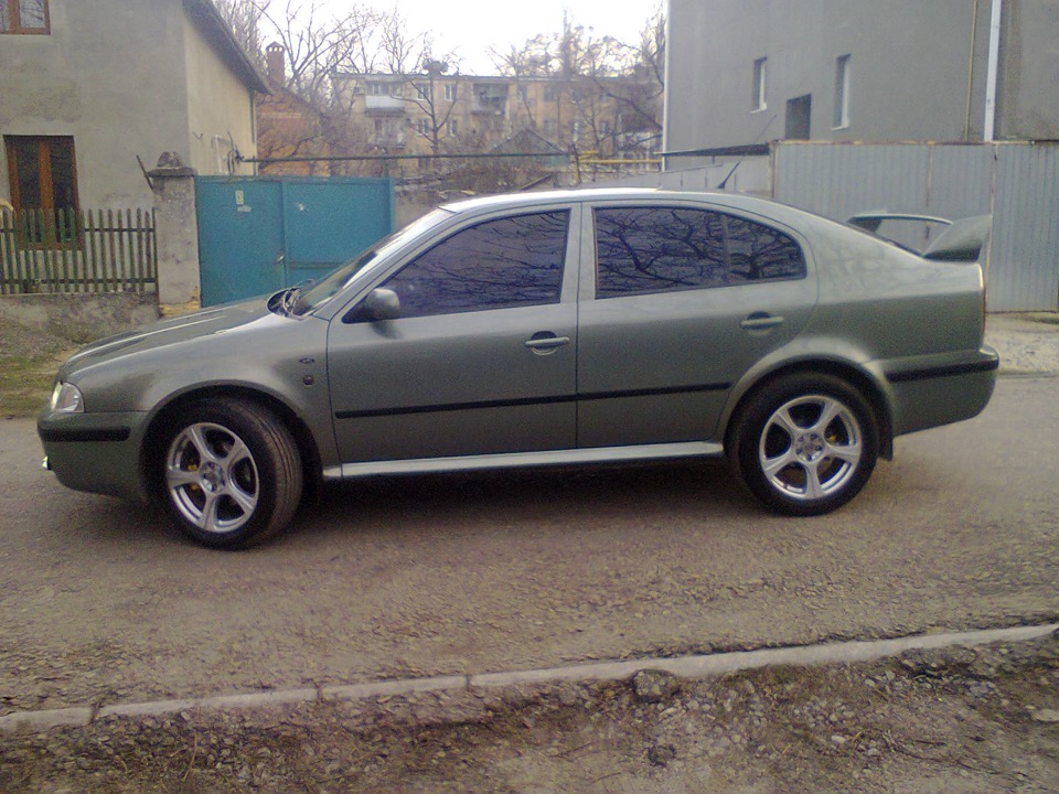 Cпойлер Milotec 5
