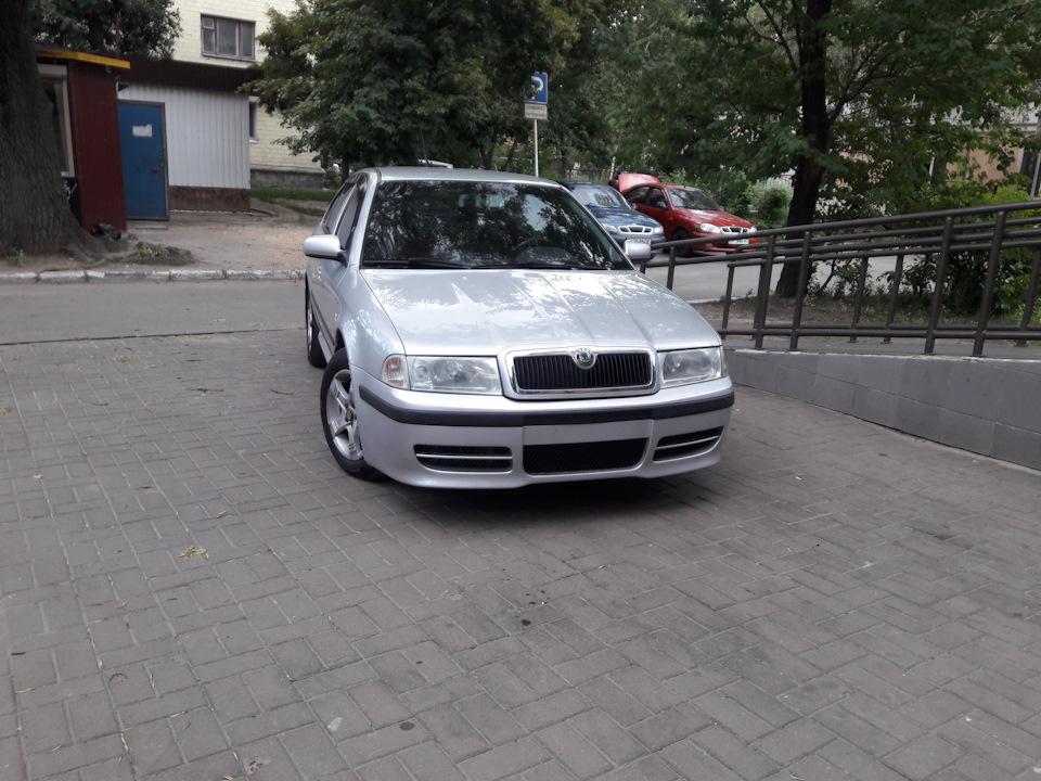 Встановлено бампер WTS 1