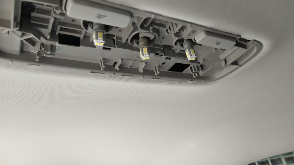 LED підсвічування салону:) 4
