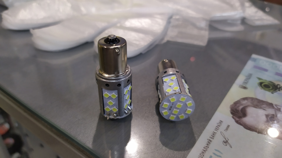 LED у задній хід:) 1