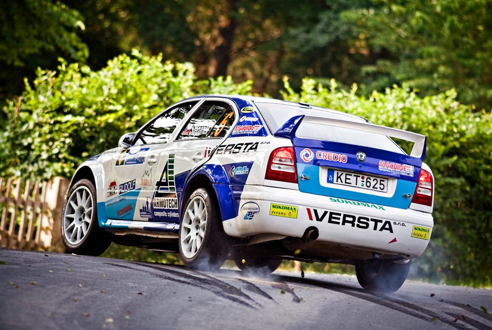 Rally 1