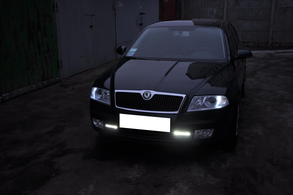 Поставив ДХО Philips LED 3