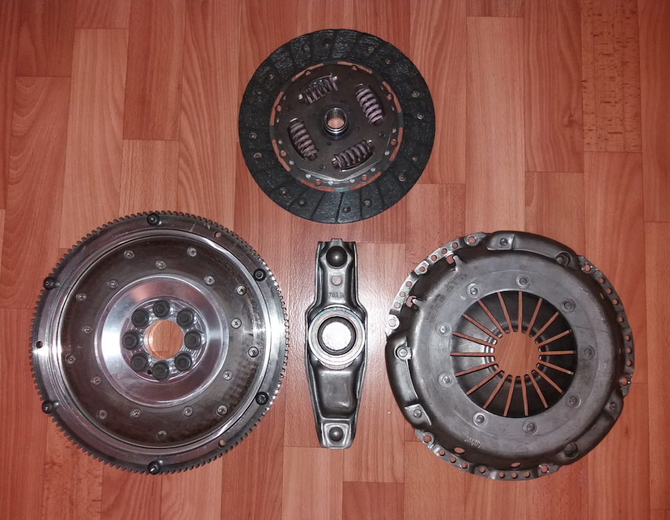 Одномасовий маховик Bryce + зчеплення VR6 1