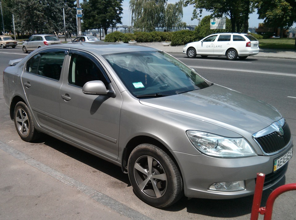 Спойлер Octavia RS встановлений :) 5