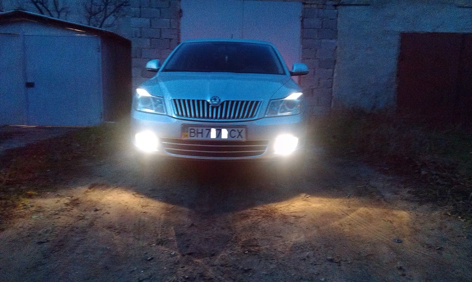 KOITO WHITEBEAM III Н8, Philips Crystal Vision H7 4300k, osram cool blue intense h1 4200k, 1