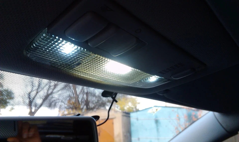 LED підсвічування салону та багажника
