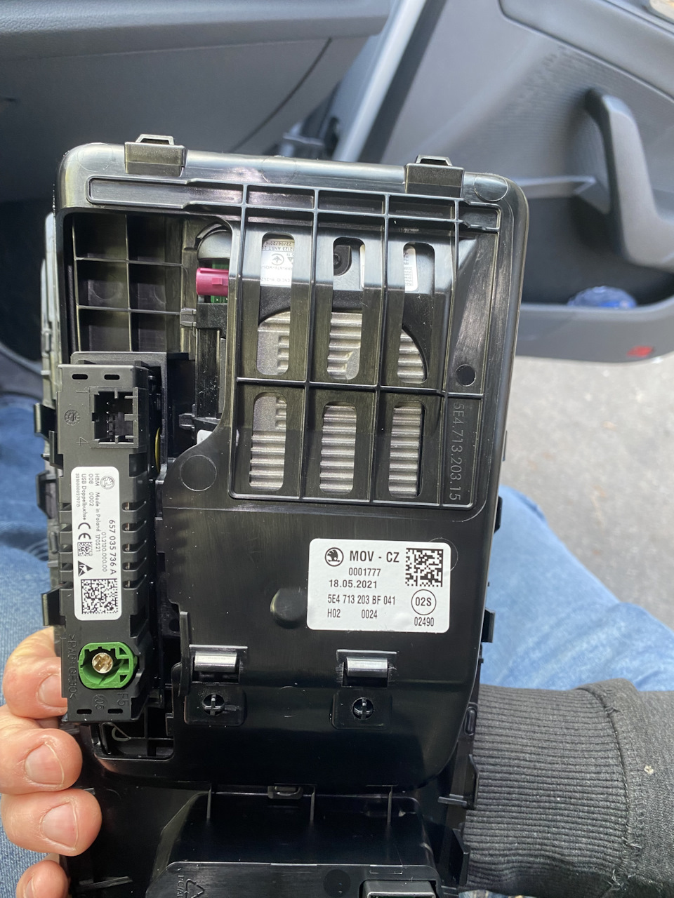 Плівка захисна на панель з селектором DSG Octavia A8 4