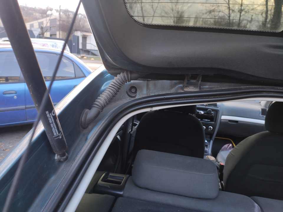 Заглушки даху N102460TRW Skoda Octavia 2