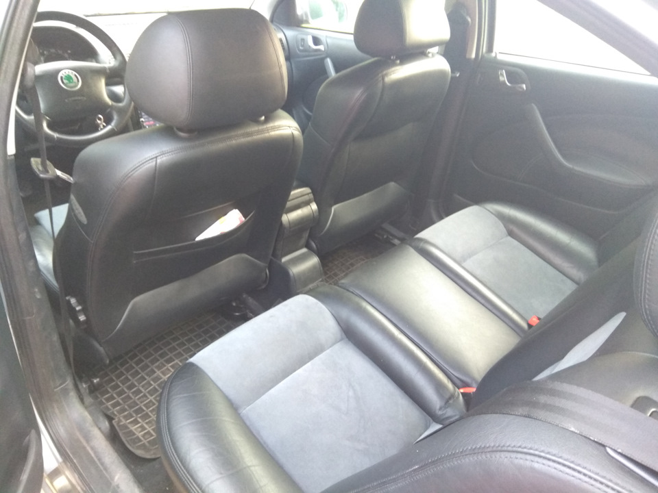 Шкіряний салон від Seat Leon 3