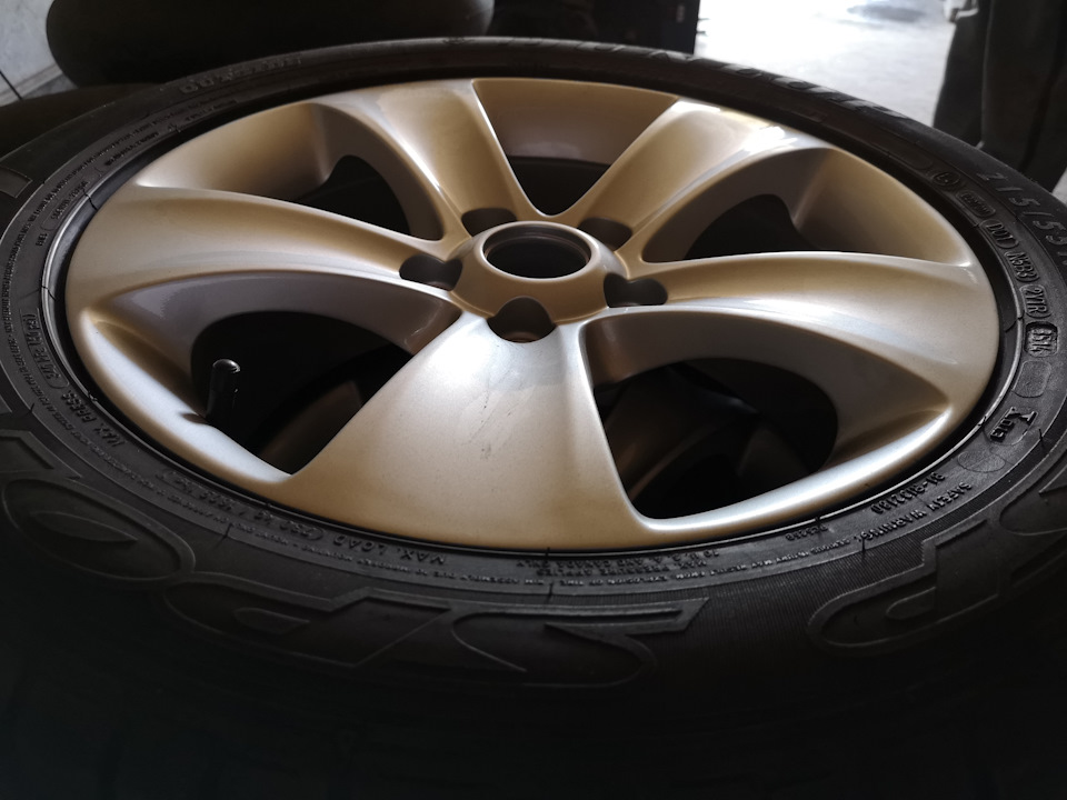 Куткують тапки R15… переходимо на R16, поставив диски Moon від Skoda Yeti. 2