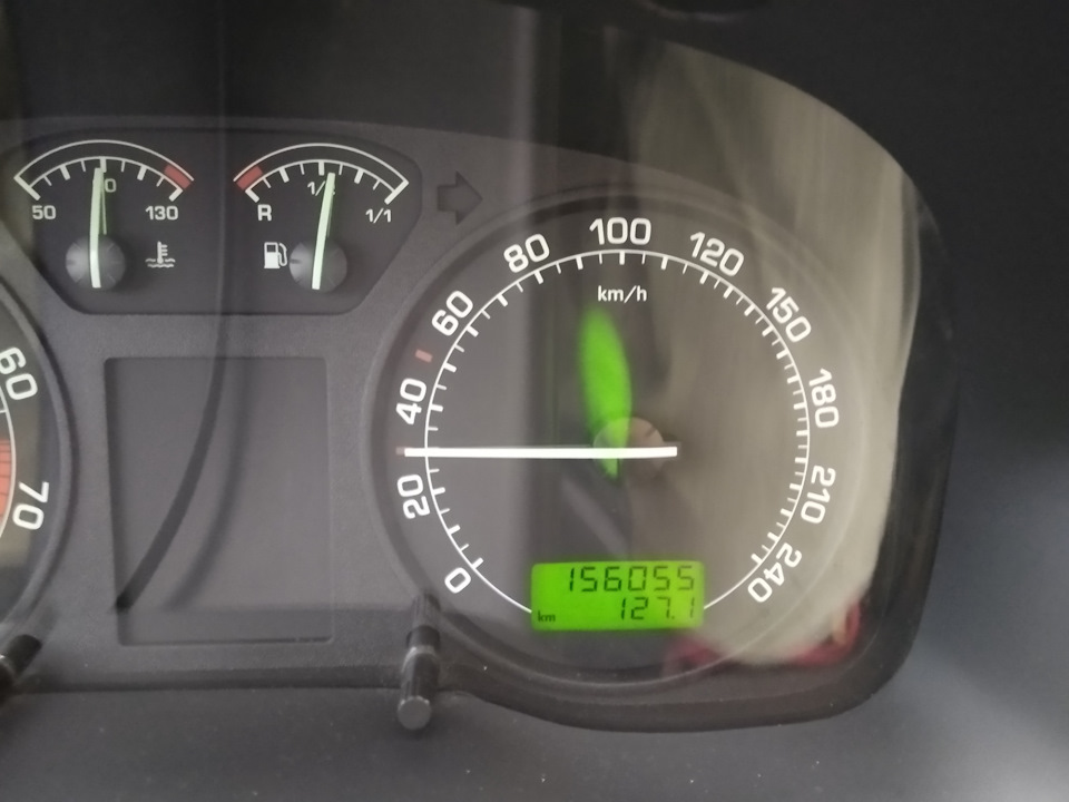 20л бенза залив. Щось він швидко йде?! 1