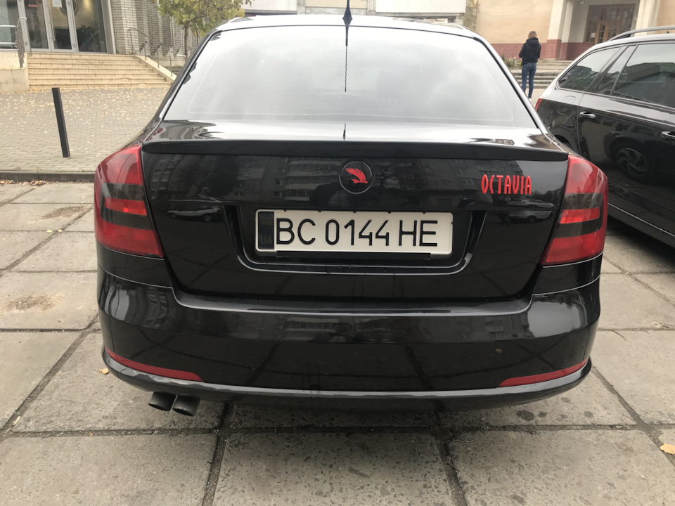 Octavia почервоніла 5