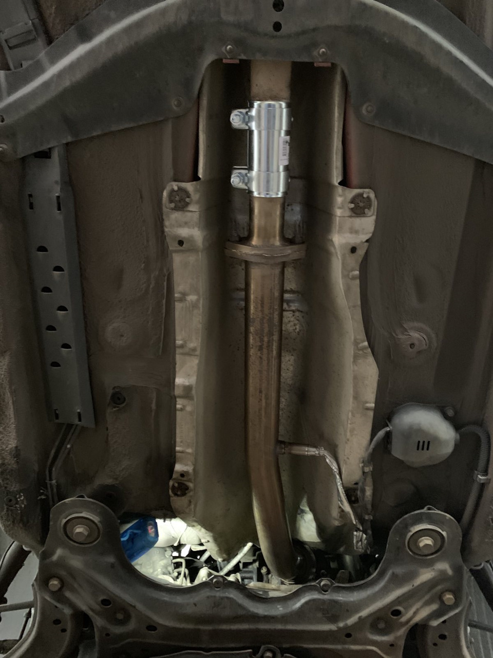 Даунпайп (Downpipe) Skoda Tour 4