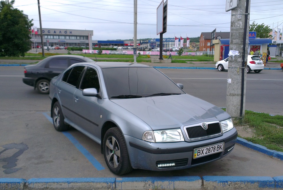 Уххххх ... дах і стійки в чорний глянець.))) 1
