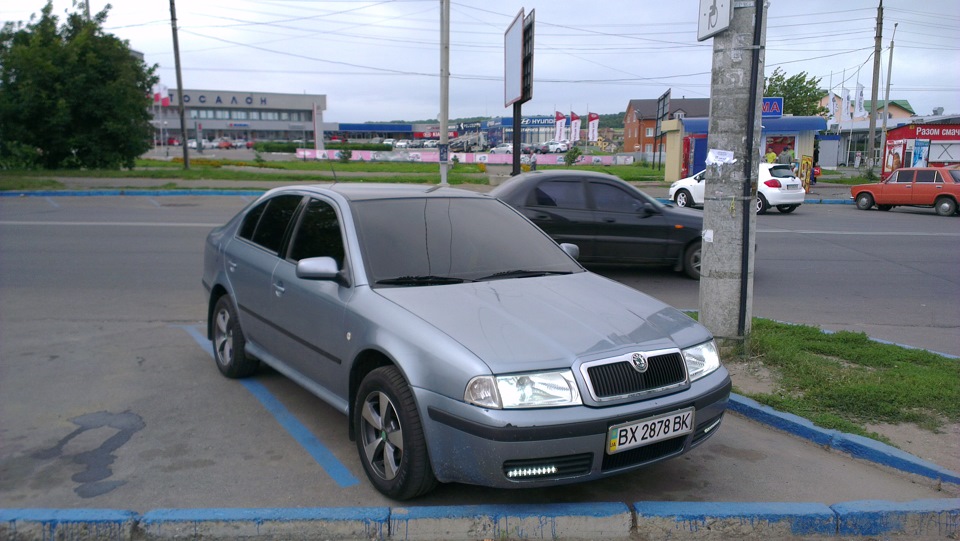 Уххххх ... дах і стійки в чорний глянець.))) 2