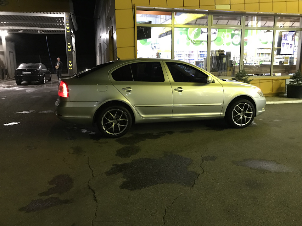Вибір дисків r17 Audi Pompei 3