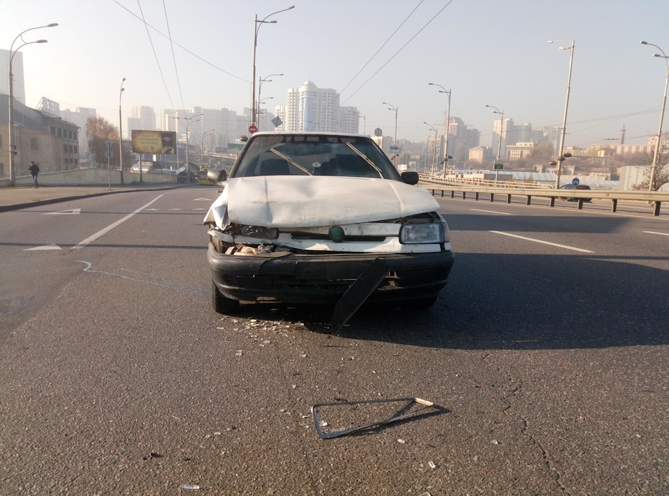 #15 ДТП... або розповідь про те, як мені в зад в'їхали 1