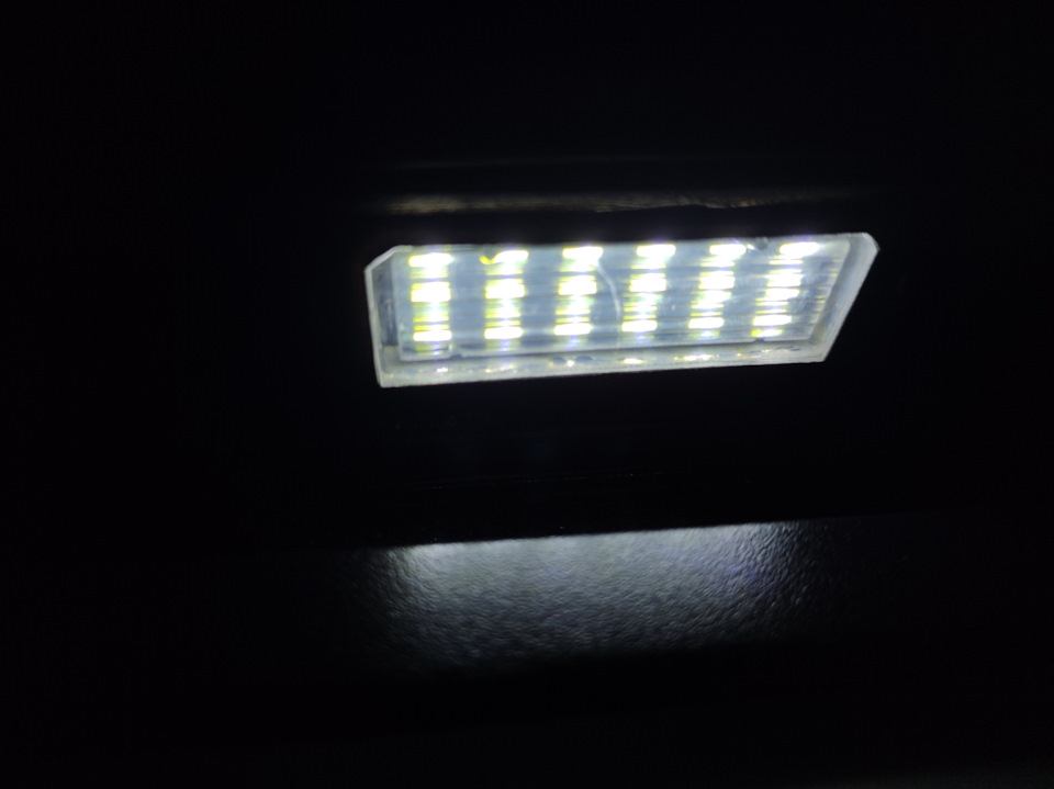LED Підсвітка номерного знаку 2