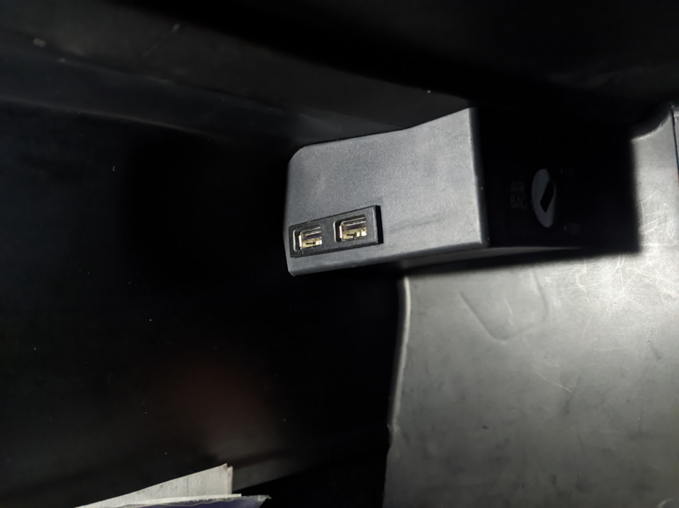 USB в бардачок 1